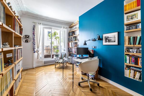 Appartement rénové face au Panthéon