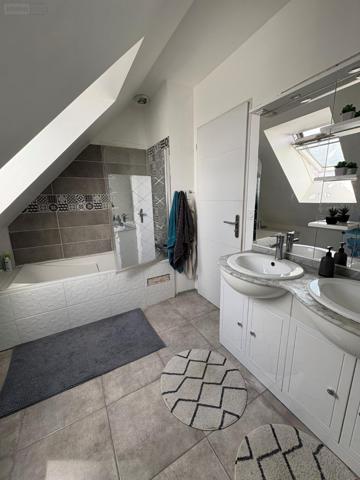 Maison à vendre à Les Villages-Vovéens dans l'Eure-et-Loir (28150), ref : 74