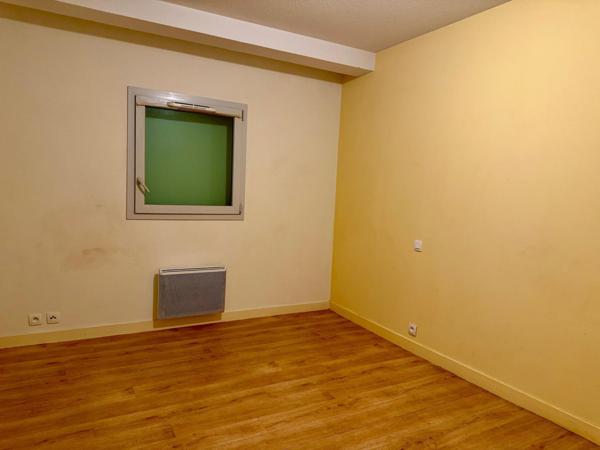 Appartement T2 avec loggia, ascenseur et parking – Port de Rochefort