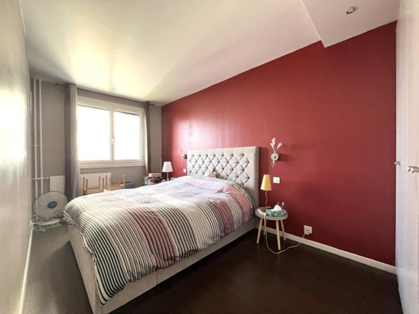 PANTIN (93)– Petit Pantin / Les Limites : Appartement familial de 96 m², 5 pièces – Séjour, Salon, 3 chambres, 2 Balcons, Parking, Cave