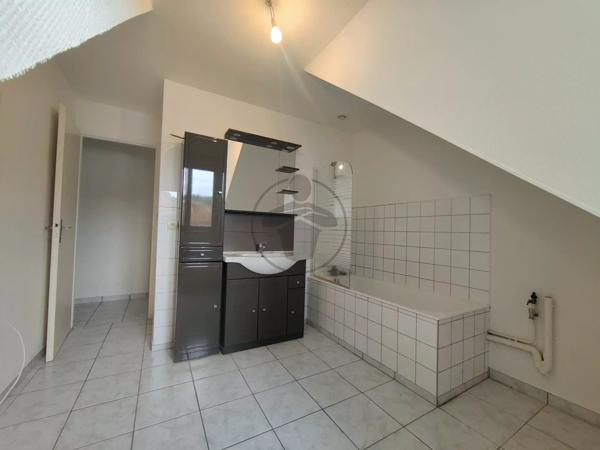 Location Appartement 6 pièces 93 m2 à Baume-les-Dames