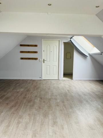 A LOUER APPARTEMENT PROCHE CENTRE VILLE DE ST QUENTIN 02100