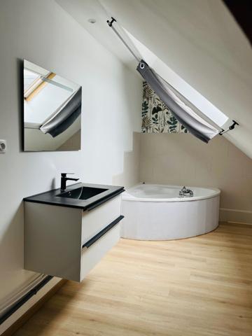 A LOUER APPARTEMENT PROCHE CENTRE VILLE DE ST QUENTIN 02100