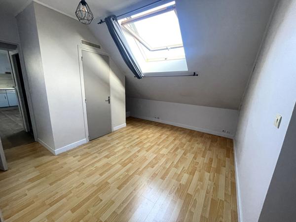A LOUER APPARTEMENT PROCHE CENTRE VILLE DE ST QUENTIN 02100