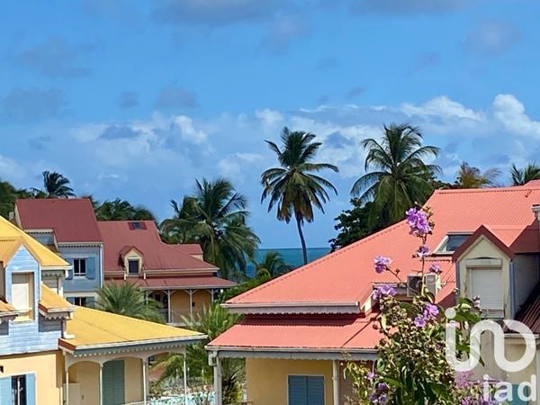 Duplex 4 pièces de 98 m² à Le Gosier (97190)