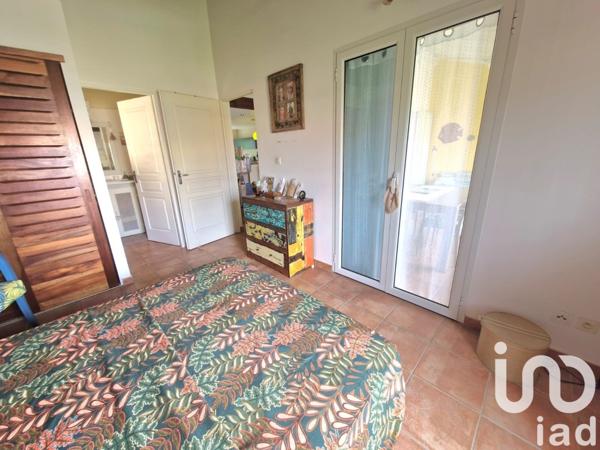 Duplex 4 pièces de 98 m² à Le Gosier (97190)
