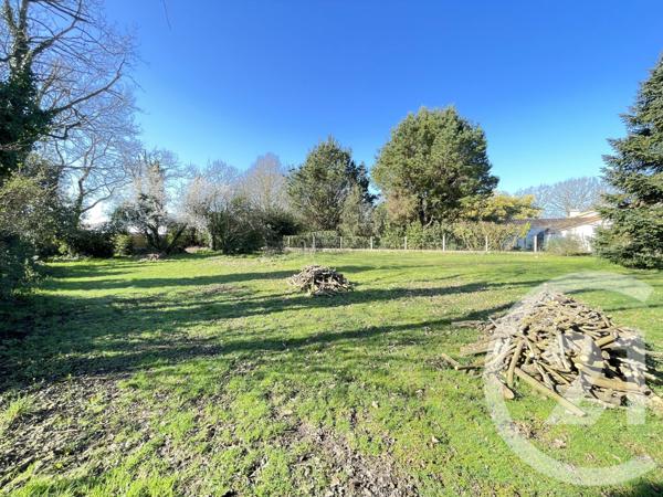 Terrain à vendre  1061 m2 COMMEQUIERS - 85