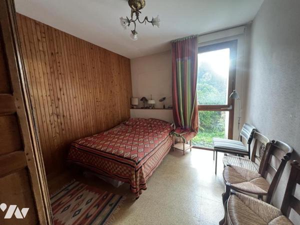 CAEN NORD BUS DE VILLE - Maison d'architecte de plain pied -Terrain 3800 m2