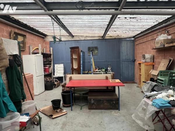 CAEN NORD BUS DE VILLE - Maison d'architecte de plain pied -Terrain 3800 m2