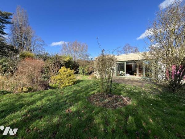 CAEN NORD BUS DE VILLE - Maison d'architecte de plain pied -Terrain 3800 m2