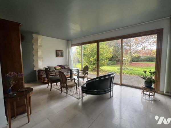 CAEN NORD BUS DE VILLE - Maison d'architecte de plain pied -Terrain 3800 m2