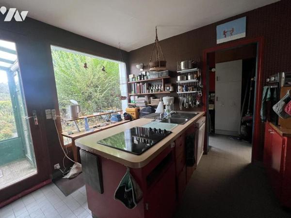 CAEN NORD BUS DE VILLE - Maison d'architecte de plain pied -Terrain 3800 m2