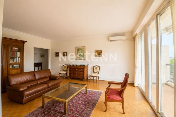 Appartement Nevers, 131m2, standing, concierge, ascenseur, 3 chambres, garage sécurisé, cave, douche