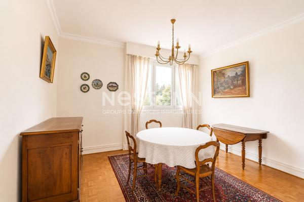Appartement Nevers, 131m2, standing, concierge, ascenseur, 3 chambres, garage sécurisé, cave, douche