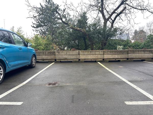 Place de parking dans une résidence sécurisée MARCQ EN BAROEUL