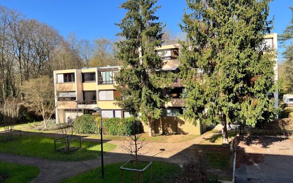Appartement à vendre    4 pièces • 79,02 m2 Massy
