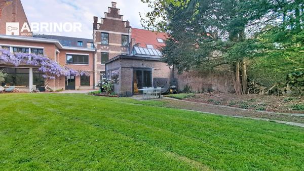 Grande maison familiale de charme, alliant authenticité et confort moderne TOURCOING