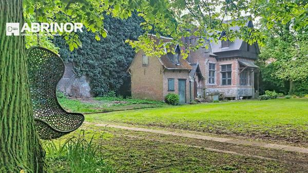 Grande maison familiale de charme, alliant authenticité et confort moderne TOURCOING