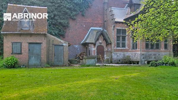 Grande maison familiale de charme, alliant authenticité et confort moderne TOURCOING