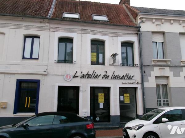 BETHUNE CENTRE VILLE, Immeuble de rapport composé d'un local commercial et d'un appartement F2bis