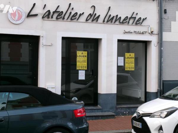 BETHUNE CENTRE VILLE, Immeuble de rapport composé d'un local commercial et d'un appartement F2bis