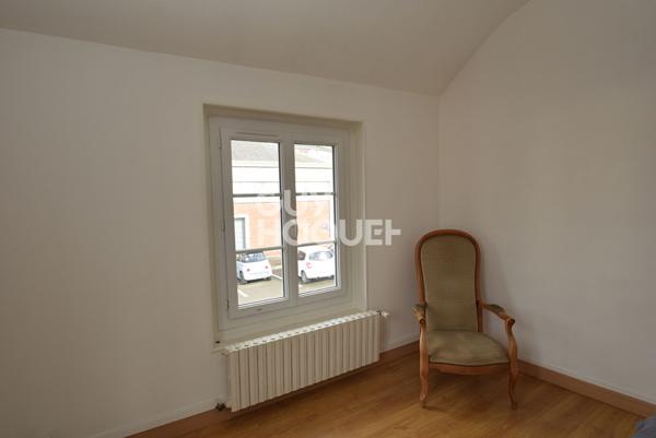 LOCATION d'une maison F5 (92 m²) à CAILLY