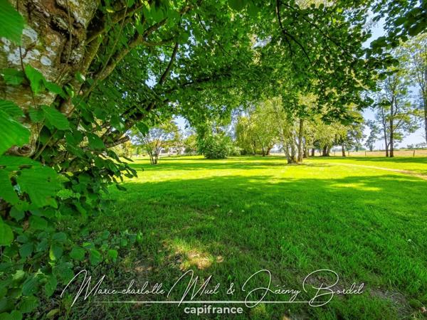 Longère de caractère avec parc arboré