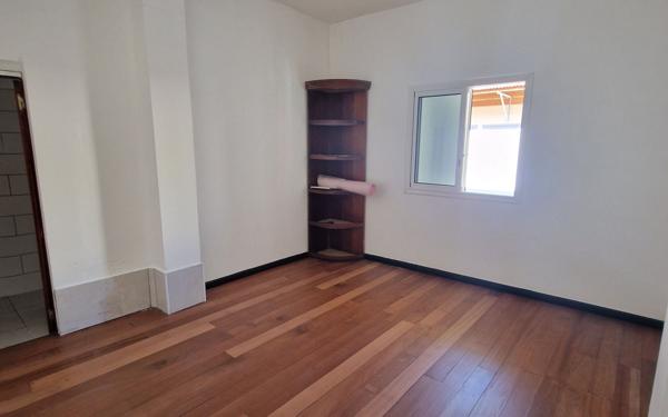 Maison à vendre    4 pièces •  Cilaos