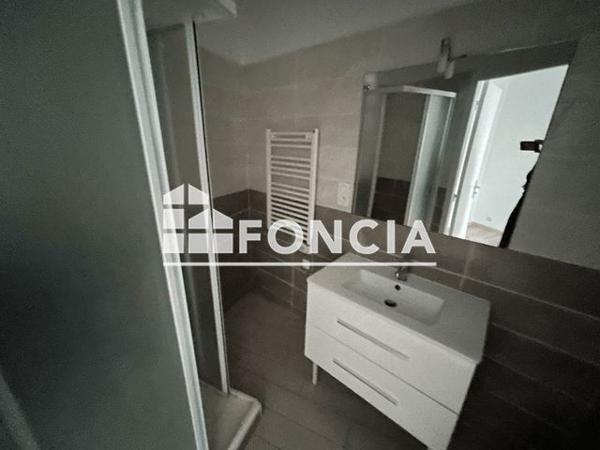 Location Appartement 2 pièces 33 m² - 3 RUE DE LA REPUBLIQUE Brest 29200