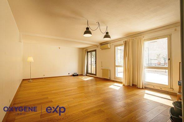 Bel appartement coeur de ville. Maxi terrasse 50M²