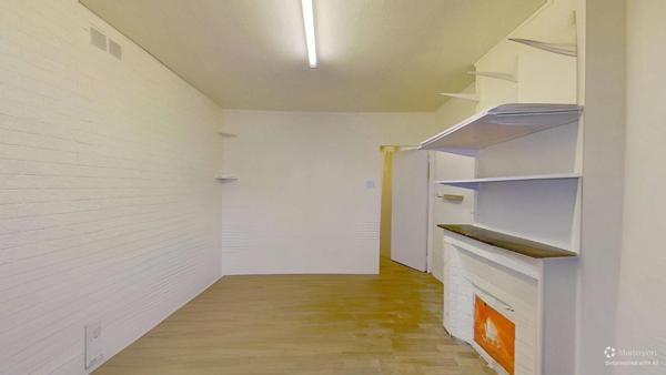 Appartement 2 pièces avec cave Métro Robespierre proche Vincennes