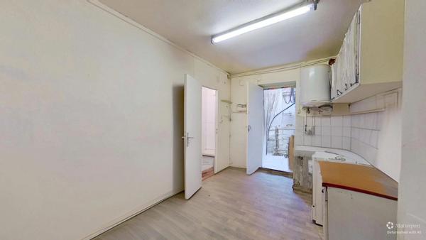 Appartement 2 pièces avec cave Métro Robespierre proche Vincennes