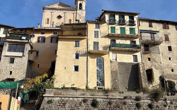 Appartement à louer    2 pièces • 38,20 m2 Lucéram