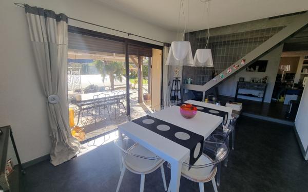 Maison à vendre    5 pièces •  Saint-Yrieix-la-Perche