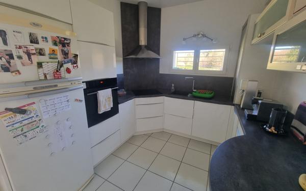 Maison à vendre    5 pièces •  Saint-Yrieix-la-Perche