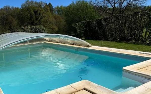 Maison à vendre    5 pièces •  Saint-Yrieix-la-Perche