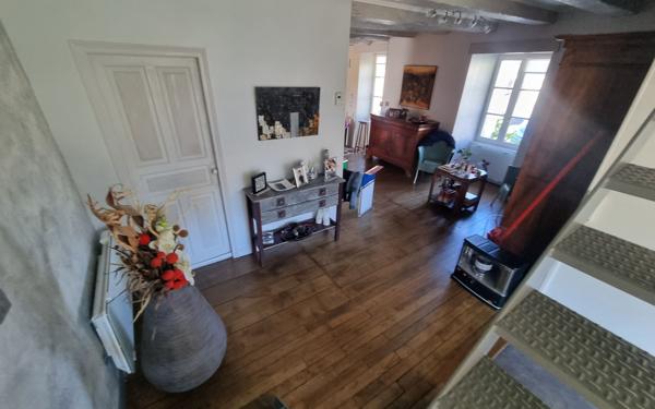 Maison à vendre    5 pièces •  Saint-Yrieix-la-Perche