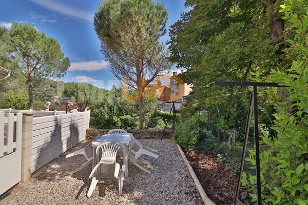 Studio 10.95M2 - Meublé - Climatisé - Centre Sterr ET Centre Bourges