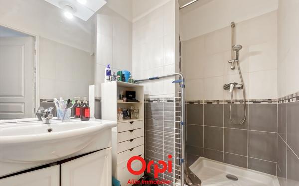 Appartement à vendre    2 pièces •  Montluçon