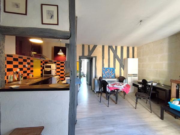 Immeuble de rapport vieux Tours rue Colbert proche commodité, commerces, écoles, gare TGV, Fil Bleu