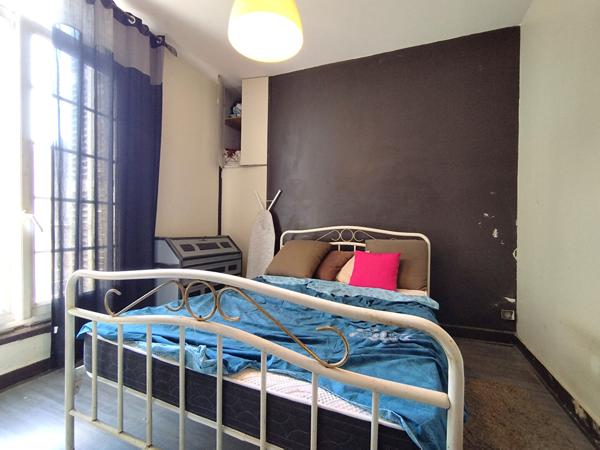 Immeuble de rapport vieux Tours rue Colbert proche commodité, commerces, écoles, gare TGV, Fil Bleu