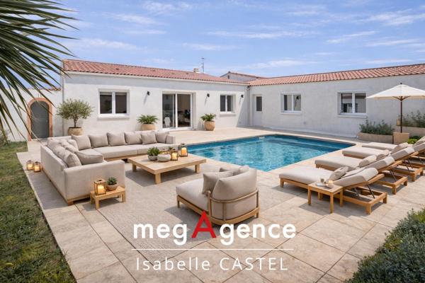 Maison à SABLES D OLONNE, 85180 - 8 pièces 188m²