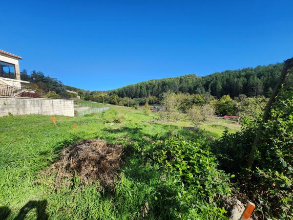 Grands terrains constructibles - pleine nature - viabilisés - plus de 1000 m² Ucel (07200)