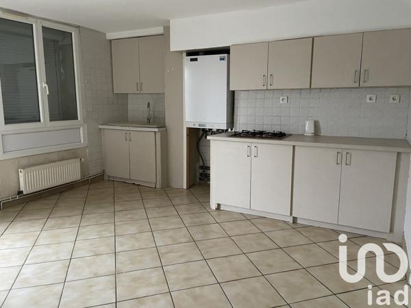 Maison 6 pièces de 147 m² à Marboué (28200)