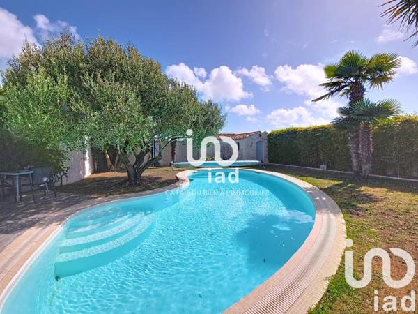 Maison à vendre 9 pièces 203 m² Saint-Pierre-d'Oléron