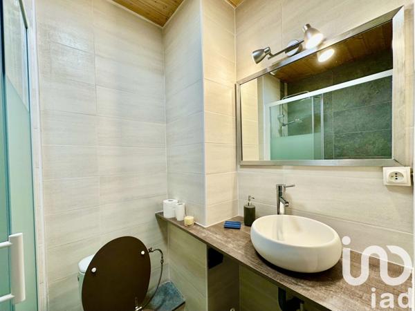 Appartement 1 pièce de 25 m² à Arâches-la-Frasse (74300)