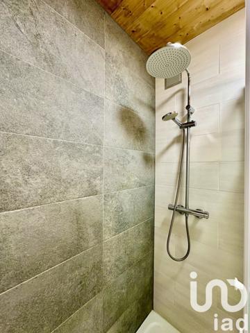 Appartement 1 pièce de 25 m² à Arâches-la-Frasse (74300)