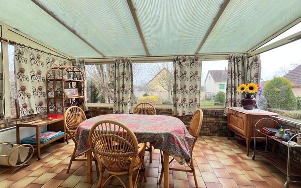 Maison à vendre    6 pièces •  Cerisé