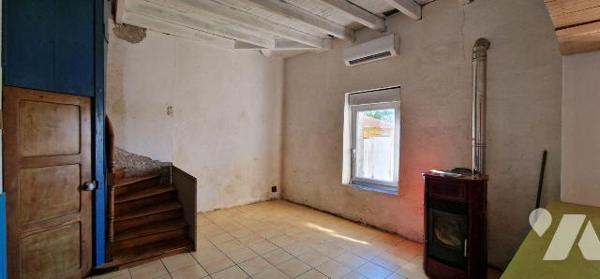 Maison à Vendre centre ville de Thouars (79100) 

Surface habitable  d'environ 53 m² sur un t...