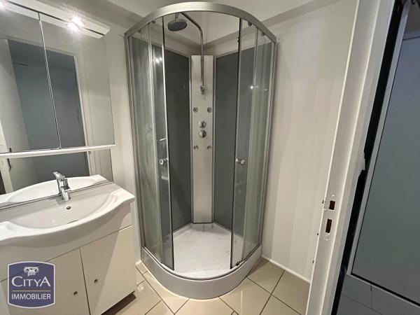 Immeuble à vendre 180m² Bourges (18000)